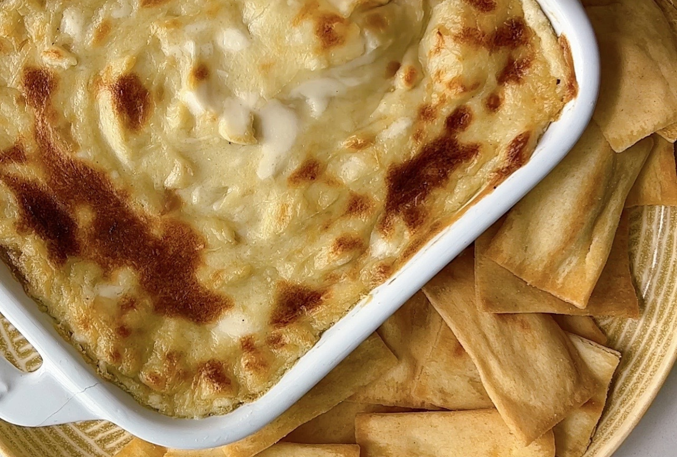 Trempette au fromage et à l'ail noir